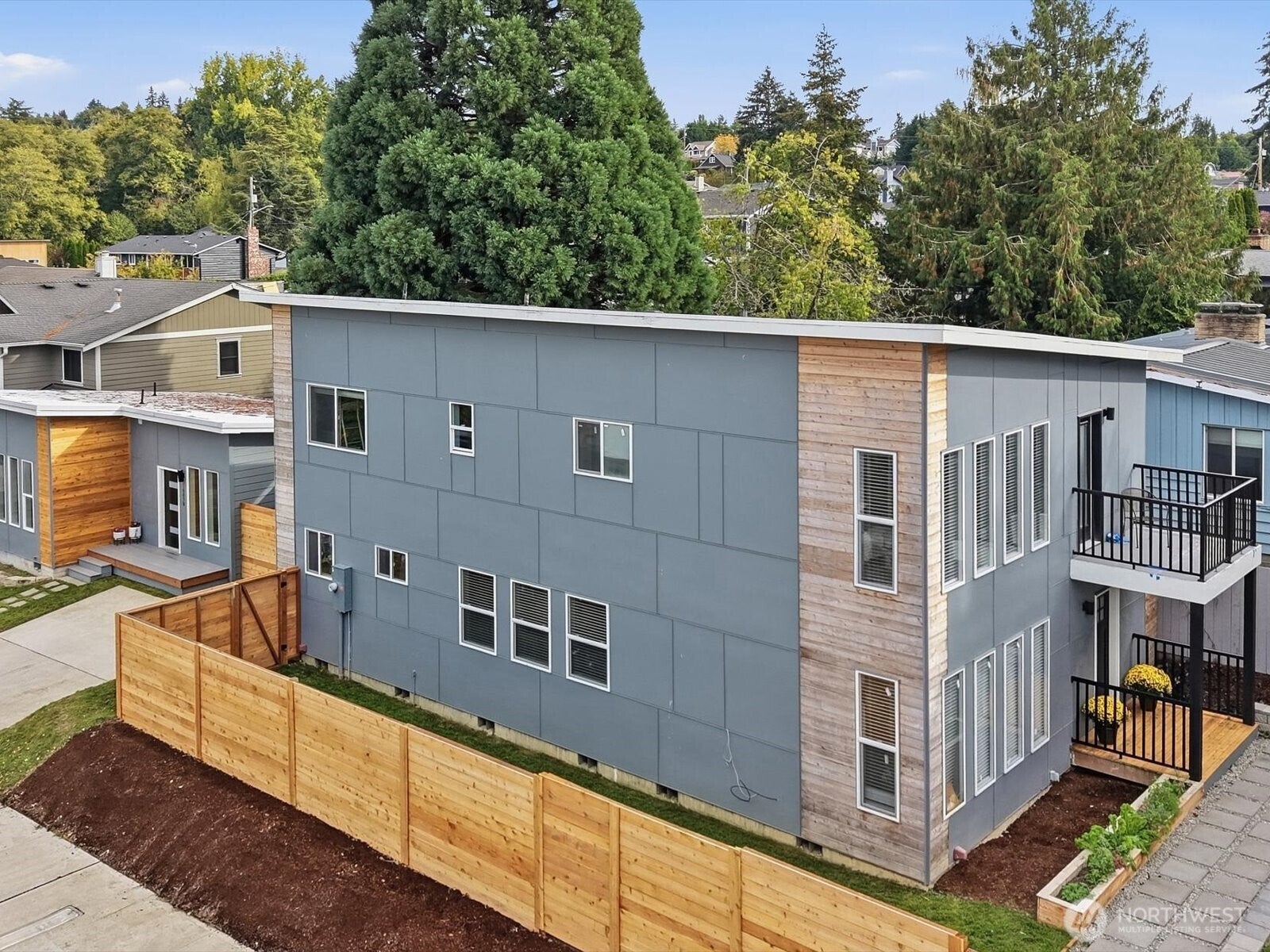 1603 S Walters Road