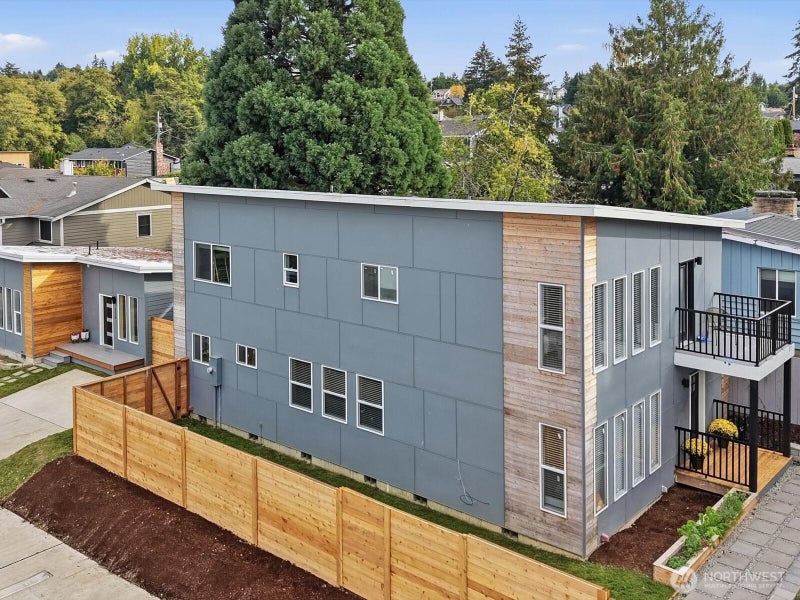 1603 S Walters Road