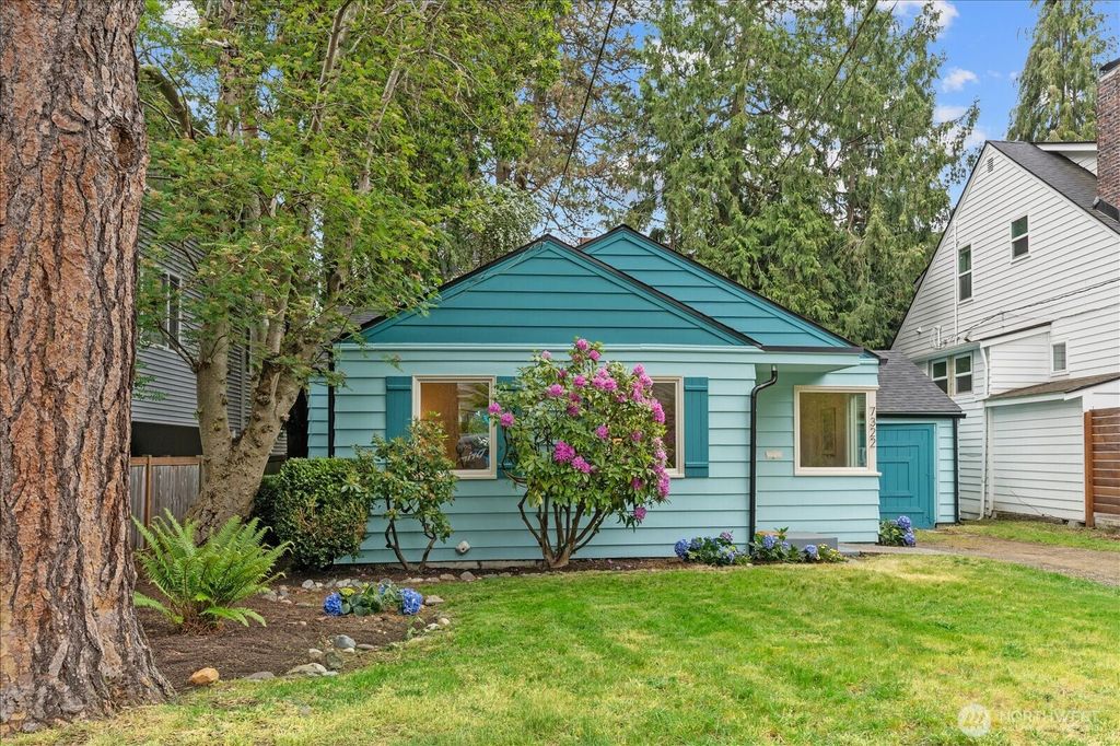 Photo of 7322 47th Avenue SW, Seattle, WA 98136 (MLS # 2524357)