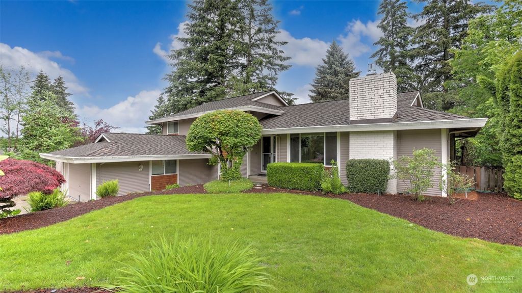 Photo of 16212 142nd Avenue SE, Renton, WA 98058 (MLS # 2247879)
