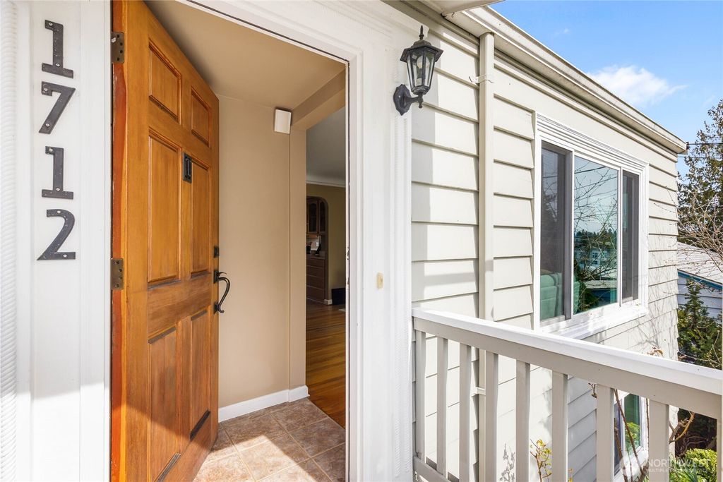 Photo of 1712 NE 86th St, Seattle, WA 98115 (MLS # 2497234)