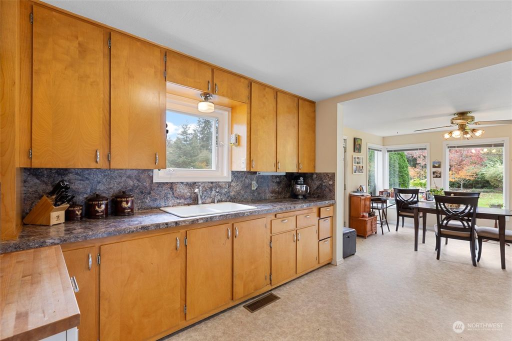 Photo of 12830 NE 80th Street, Kirkland, WA 98033 (MLS # 2302951)