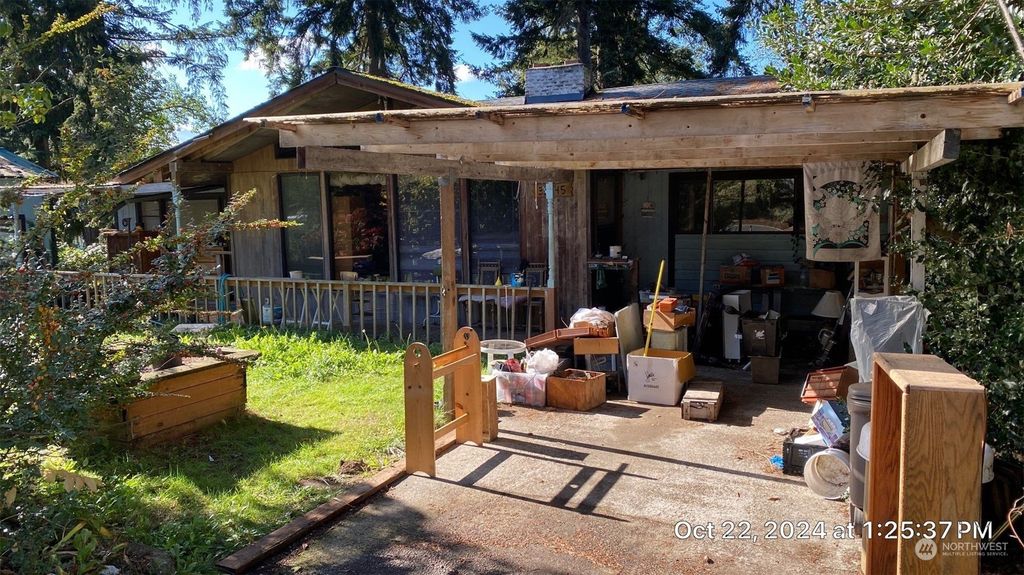 Photo of 31445 8th Avenue SW, Federal Way, WA 98023 (MLS # 2304911)