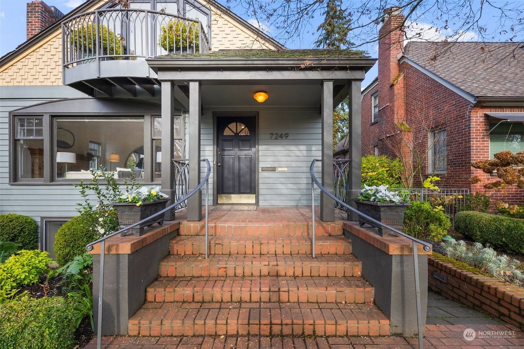 Photo of 7249 W Green Lake Drive N, Seattle, WA 98103 (MLS # 2311269)