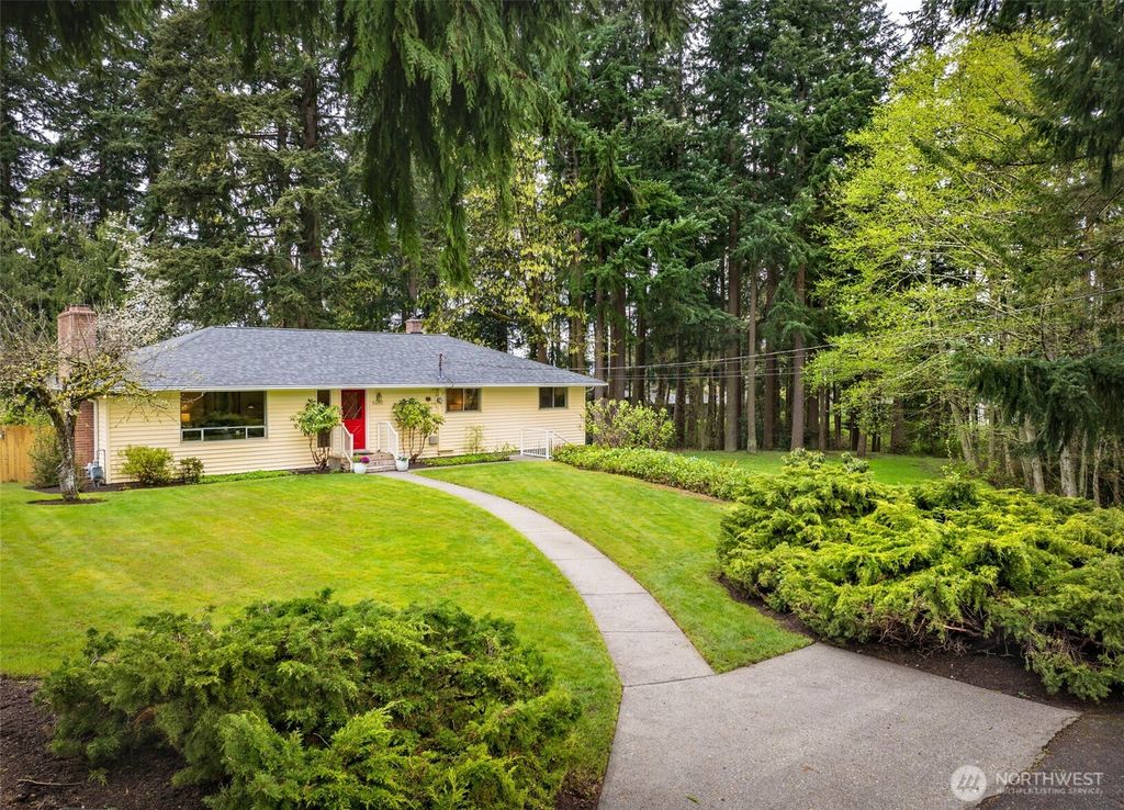 Photo of 5402 West Drive, Everett, WA 98203 (MLS # 2506993)