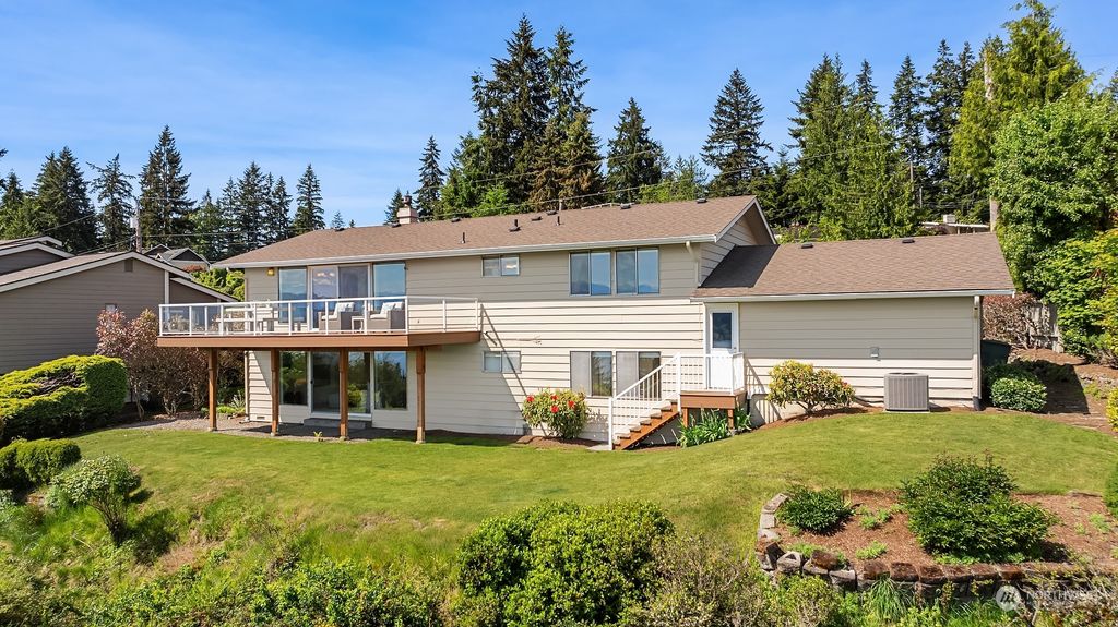 Photo of 2604 168th Avenue SE, Bellevue, WA 98008 (MLS # 2239145)