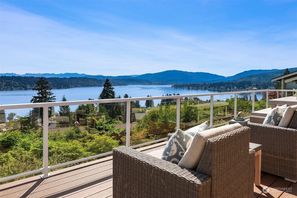 Photo of 2604 168th Avenue SE, Bellevue, WA 98008 (MLS # 2239145)