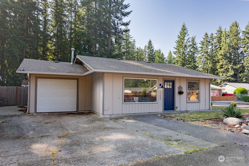 Photo of 19423 SE 266th Street, Covington, WA 98042 (MLS # 2136099)