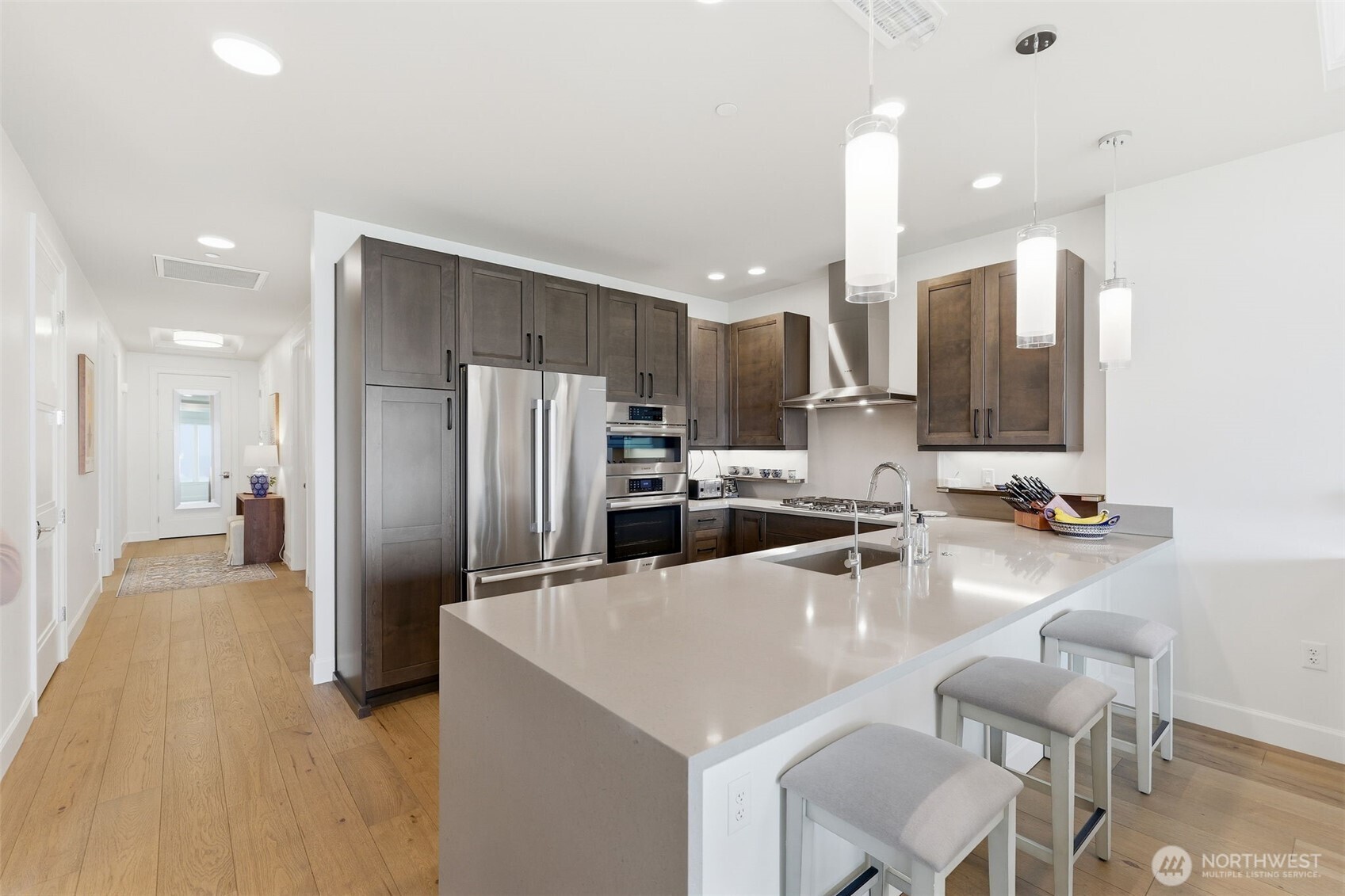 4907 Main Street 102