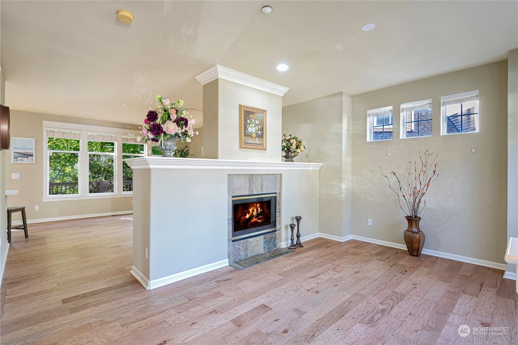 Photo of 6461 SE Cougar Mountain Way, Bellevue, WA 98006 (MLS # 2325853)