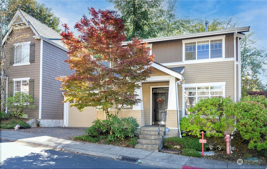 Photo of 6461 SE Cougar Mountain Way, Bellevue, WA 98006 (MLS # 2325853)