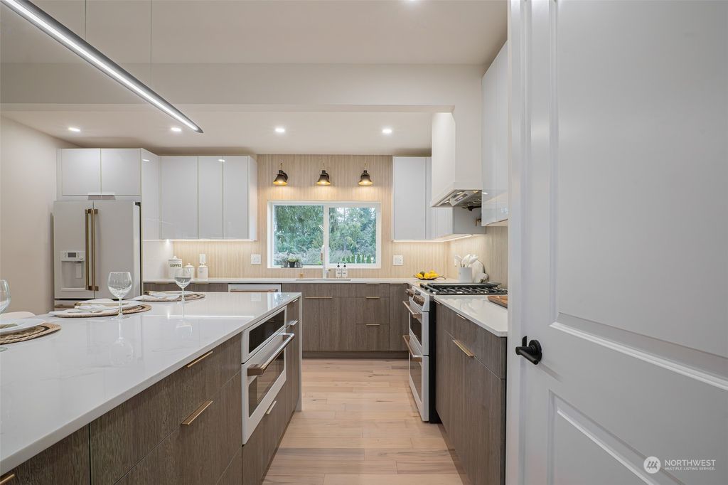 listing image 9365062262568804262