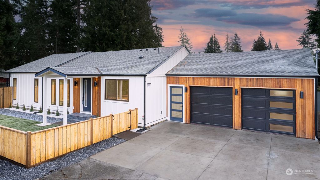 listing image 9369438030608416018