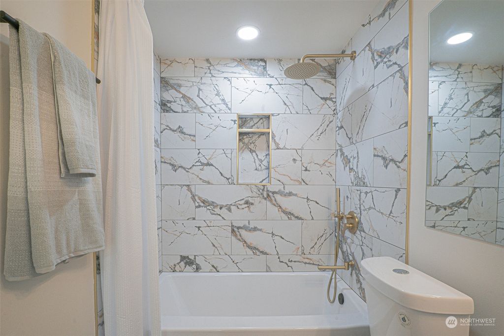 listing image 9365293822200330163