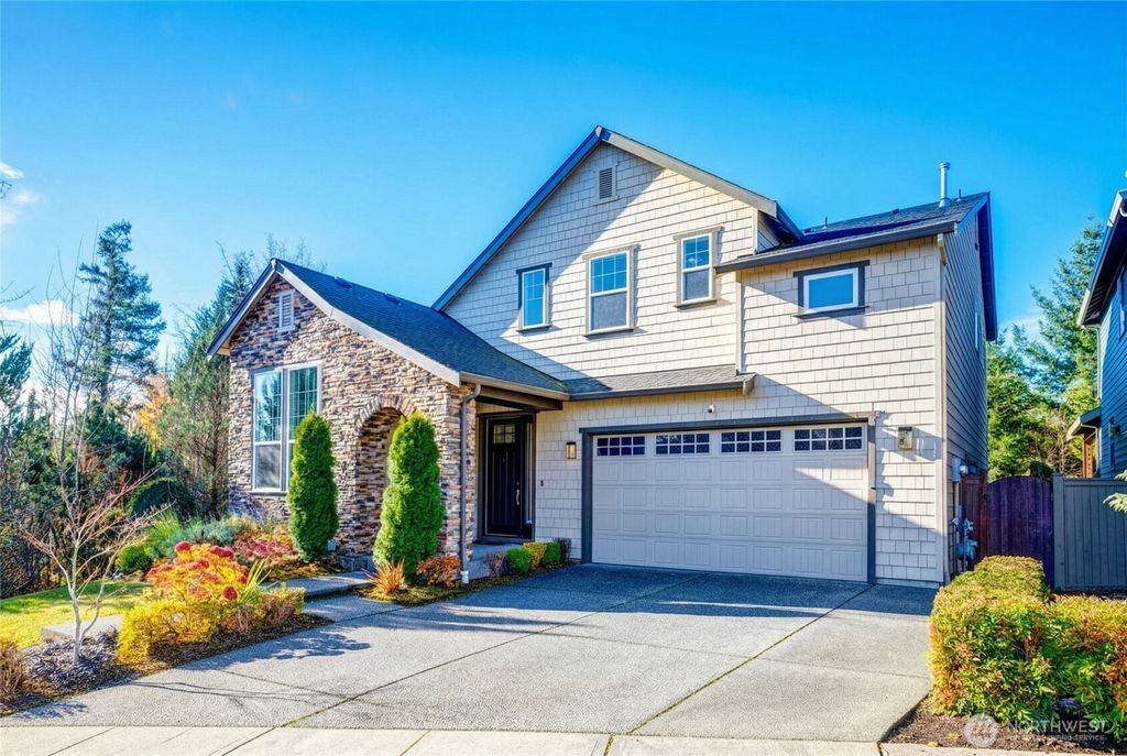 Photo of 9327 Satterlee Avenue SE, Snoqualmie, WA 98065 (MLS # 2454249)