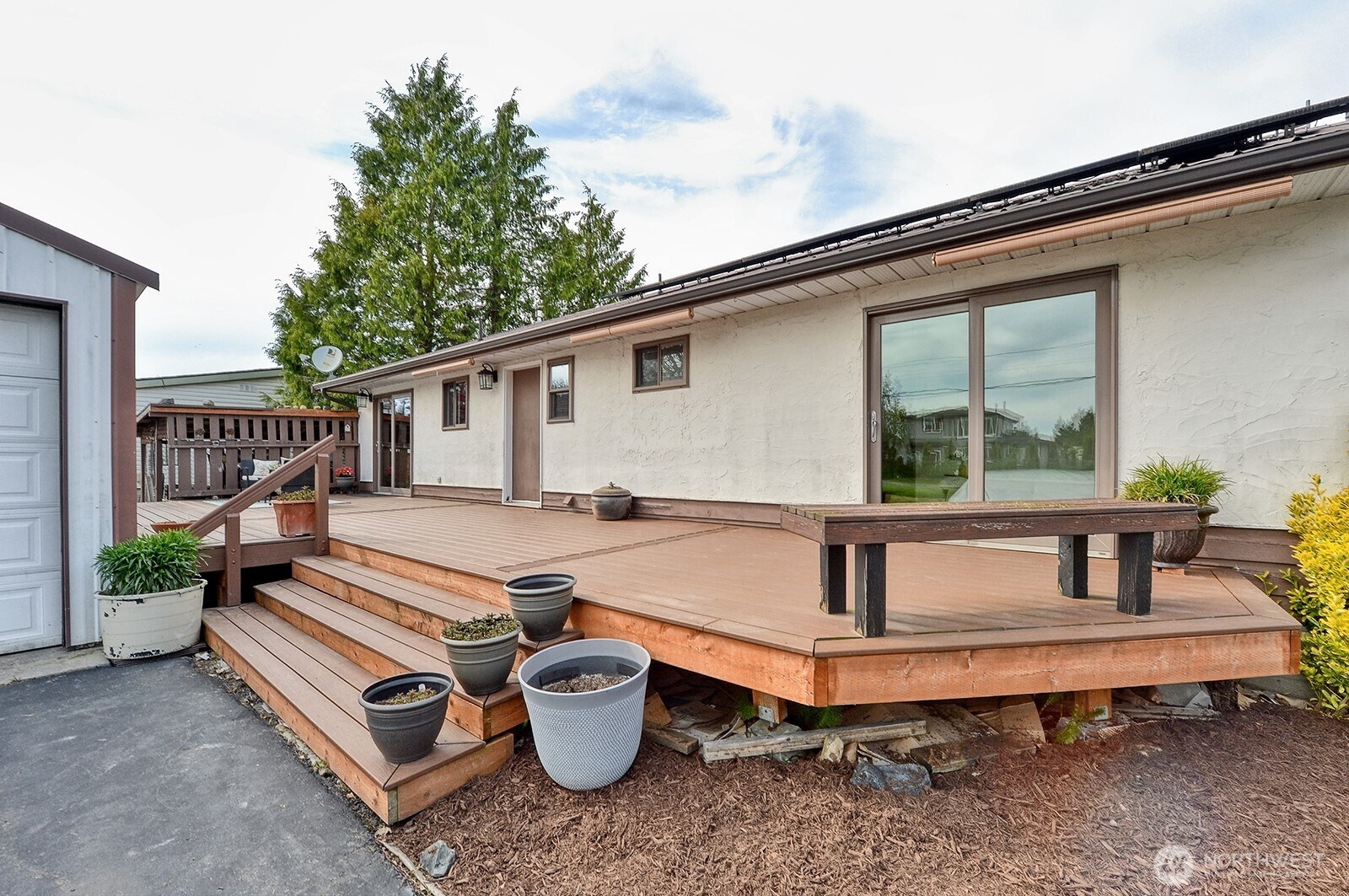 5621 W Shoreview