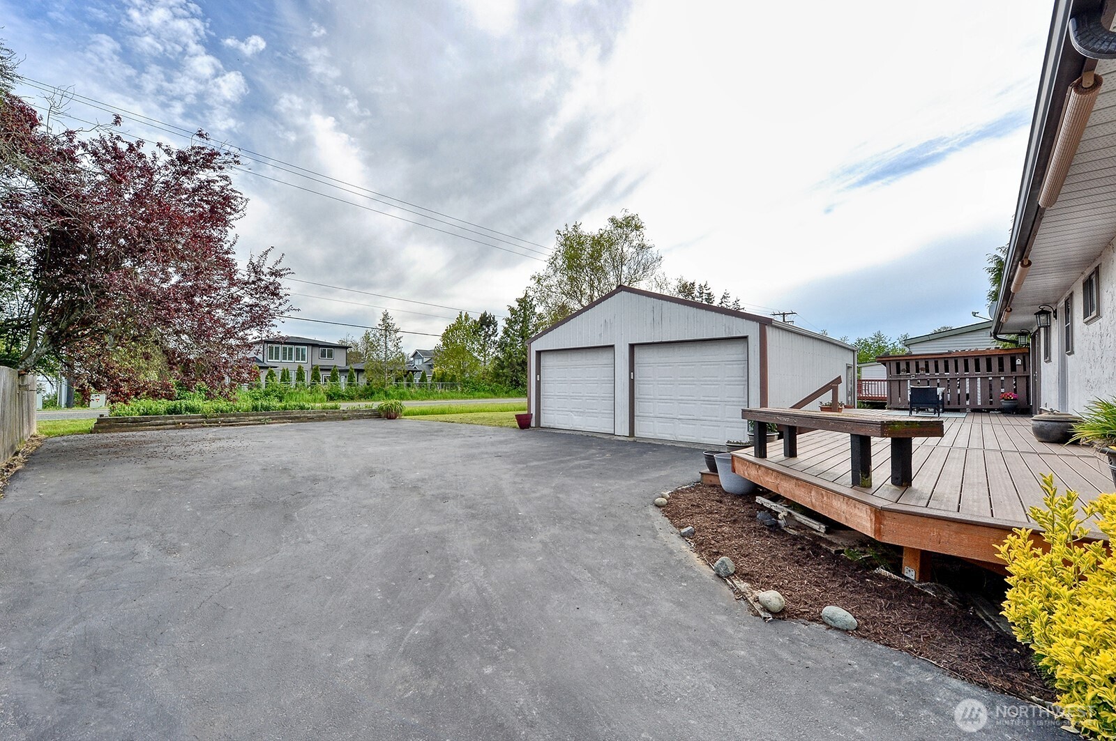 5621 W Shoreview