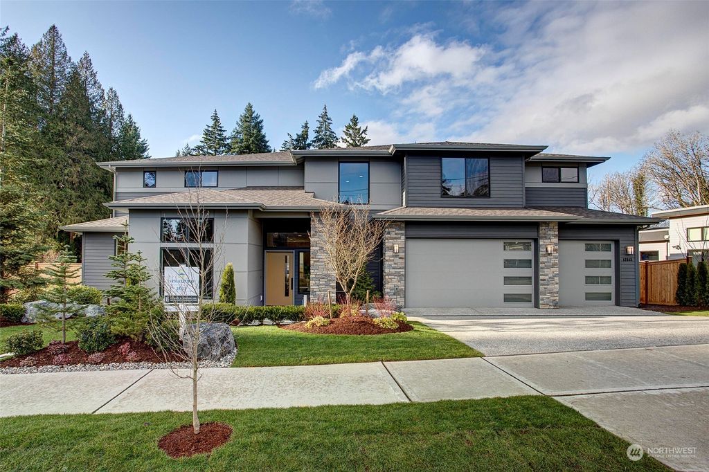 Photo of 12631 72nd Avenue NE, Kirkland, WA 98034 (MLS # 2025467)