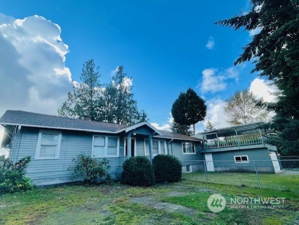 Photo of 5521 S Wallace Street, Seattle, WA 98178 (MLS # 2307853)