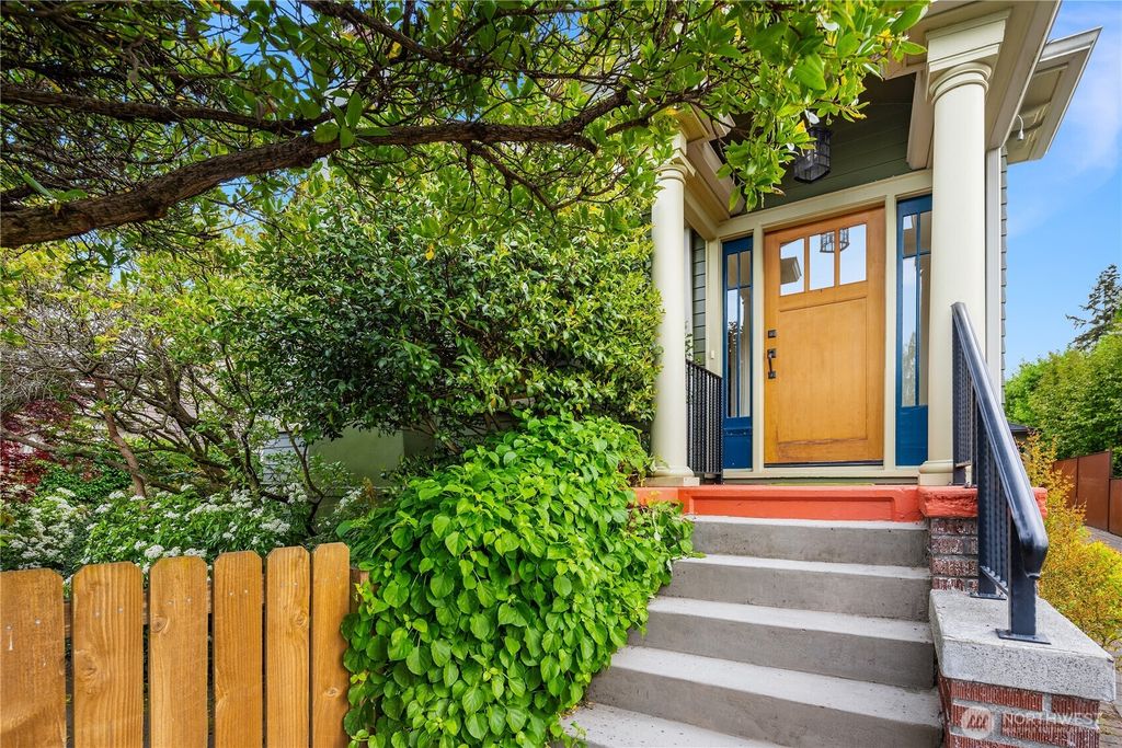 Photo of 2421 E Calhoun Street, Seattle, WA 98112 (MLS # 2370853)