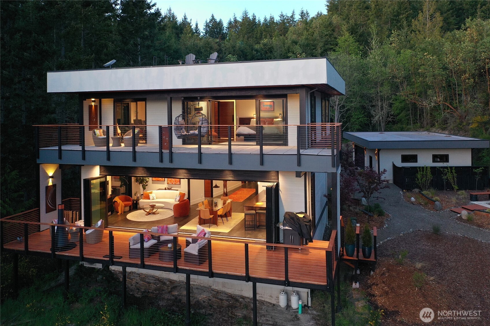 440 Lane de Chantal