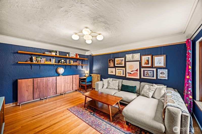 519 W Roy Street 313