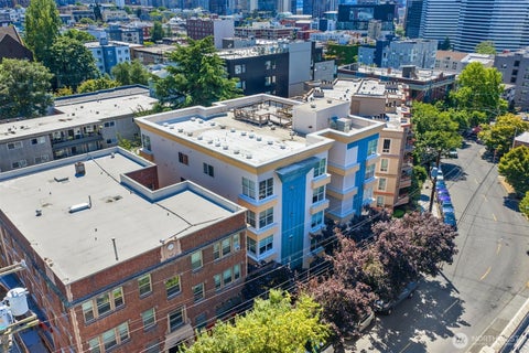 Photo of 717 E Denny Way #3A, Seattle, WA 98122 (MLS # 2553147)
