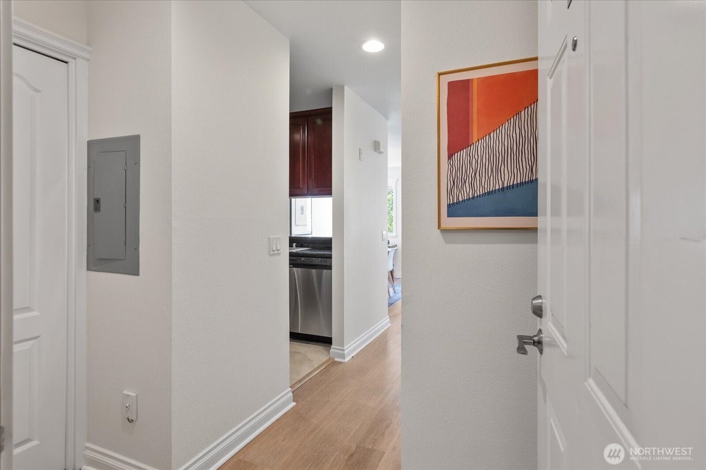 Photo of 717 E Denny Way #3A, Seattle, WA 98122 (MLS # 2553147)