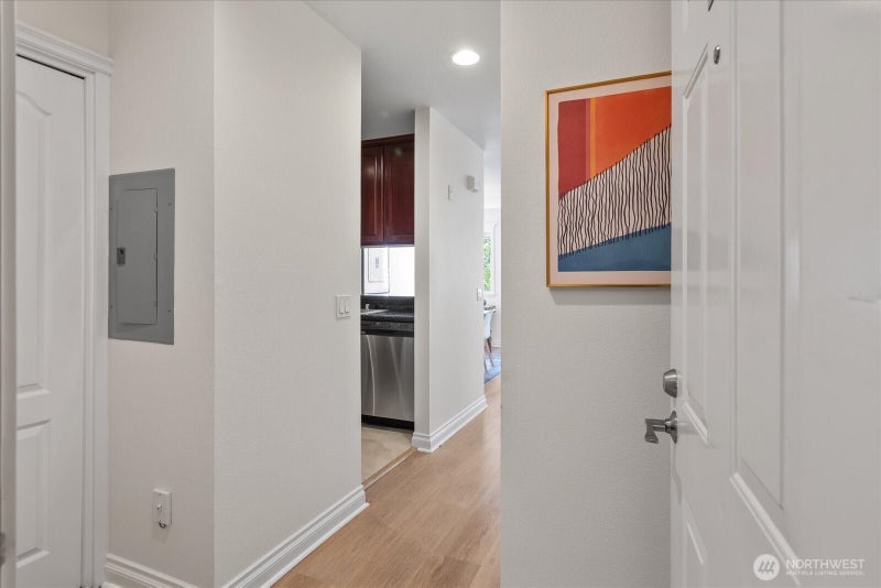717 E Denny Way 3A