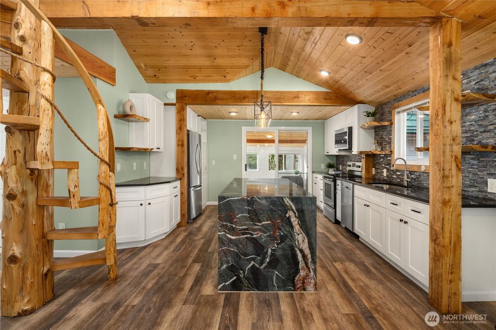 Photo of 24212 52nd Avenue, Mountlake Terrace, WA 98043 (MLS # 2342090)