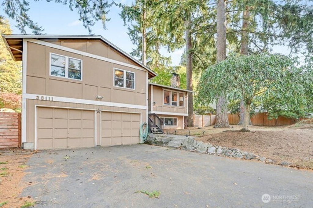 Photo of 20111 80th Avenue W, Edmonds, WA 98026 (MLS # 2433688)