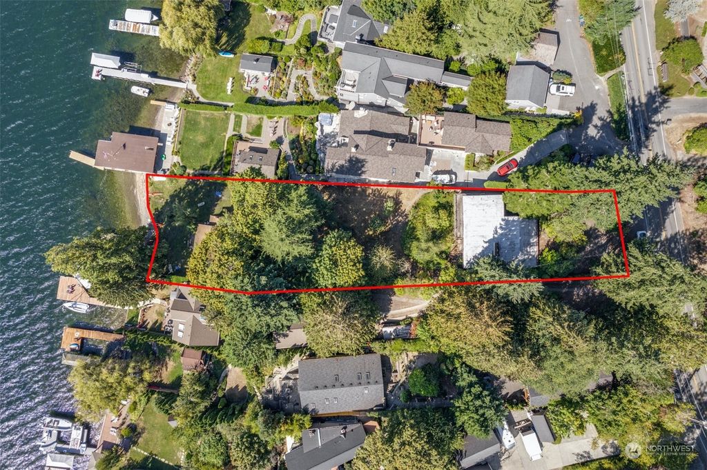 Photo of 11531 Holmes Point Drive NE, Kirkland, WA 98034 (MLS # 2233734)