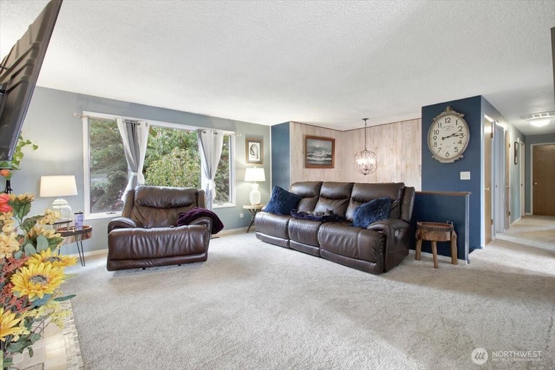 6706 22nd Drive NE