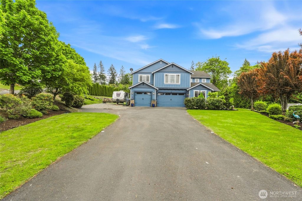 Photo of 13732 3rd Street SE, Snohomish, WA 98290 (MLS # 2514065)