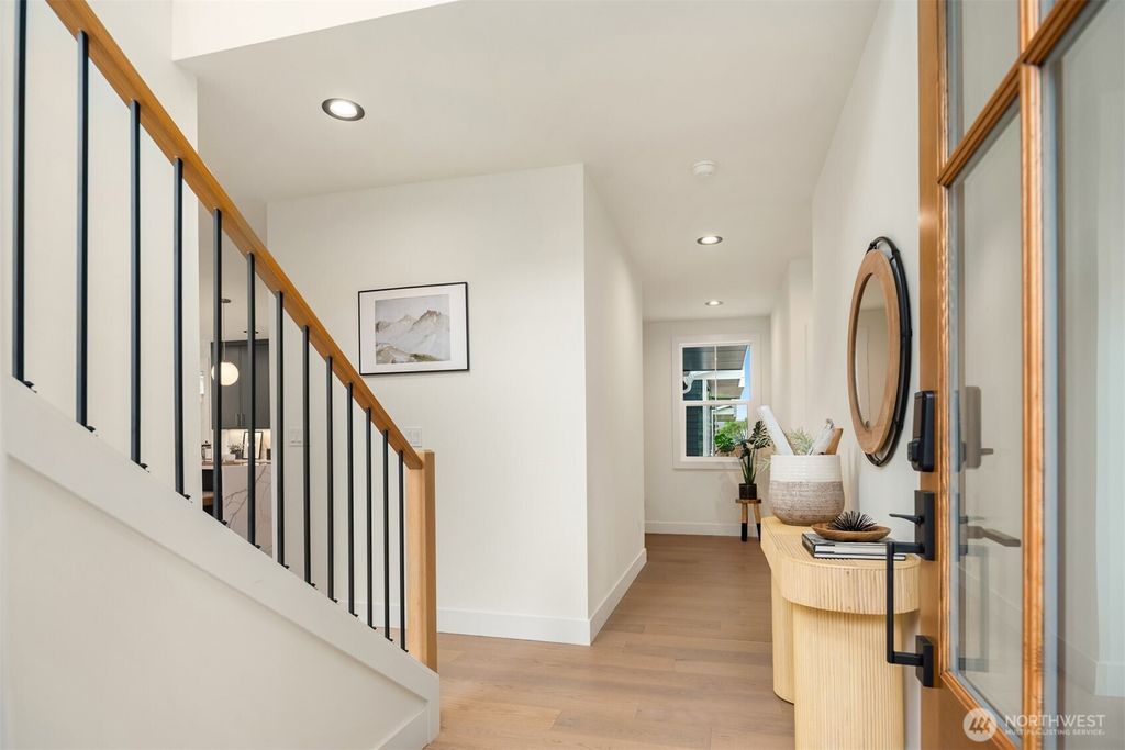 Photo of 1923 3rd Street, Kirkland, WA 98033 (MLS # 2432251)