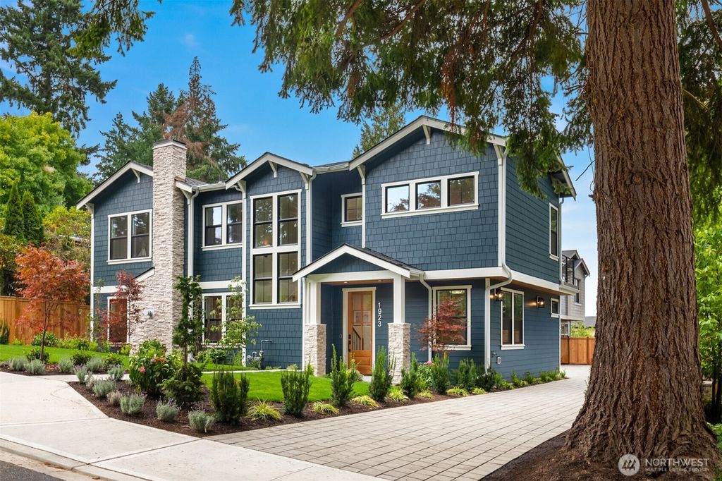Photo of 1923 3rd Street, Kirkland, WA 98033 (MLS # 2432251)