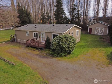 Photo of 12671 Markwood Road, Burlington, WA 98233 (MLS # 2502924)