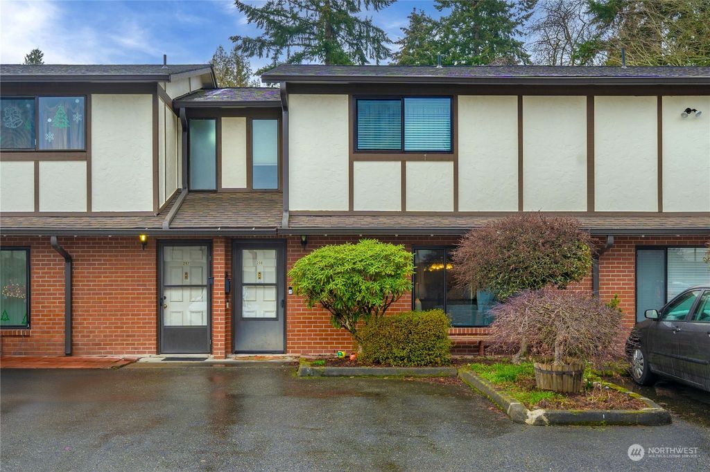 Photo of 212 SW 146th Street St #208, Burien, WA 98166 (MLS # 2330239)