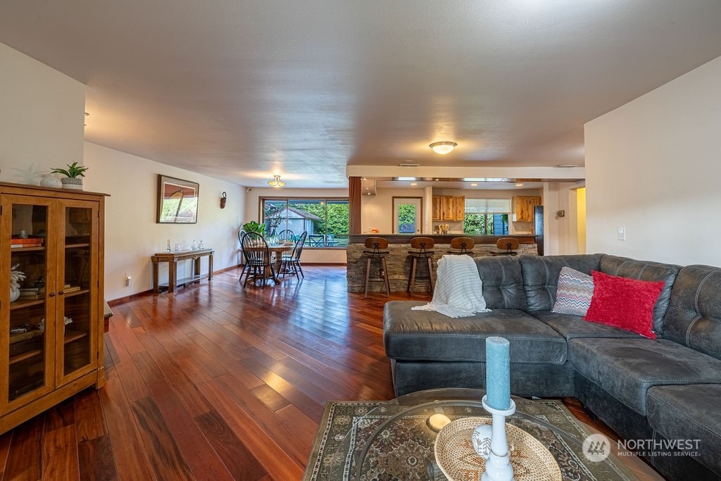 10620 Lake Steilacoom Drive SW