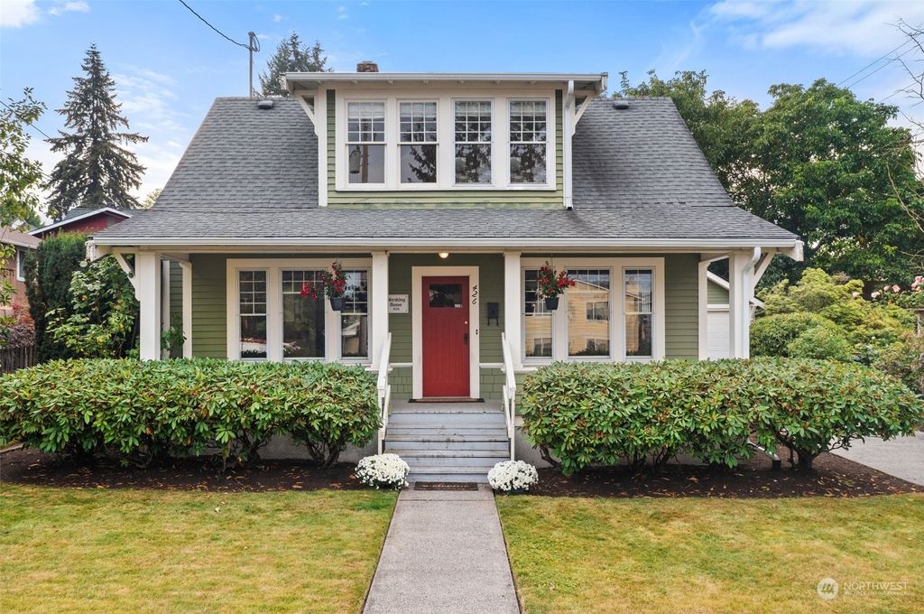 Photo of 426 Union Avenue, Snohomish, WA 98290 (MLS # 1993118)