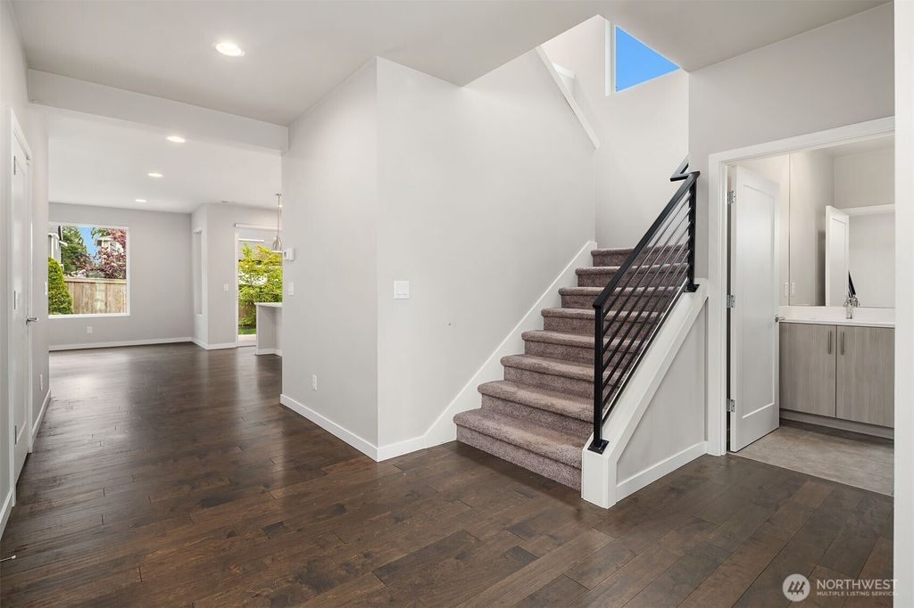 Photo of 16208 SE 114th ave AVE, Renton, WA 98058 (MLS # 2527253)
