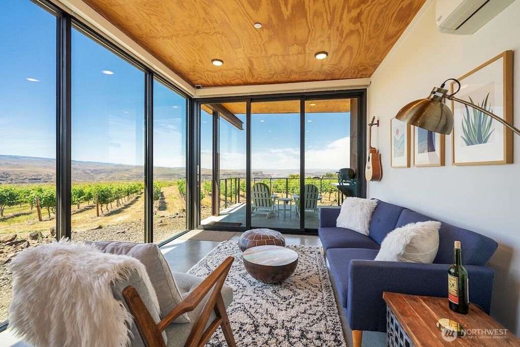 Photo of 23648 Cliffe Pointe Road NW #10C, Quincy, WA 98848 (MLS # 2508761)