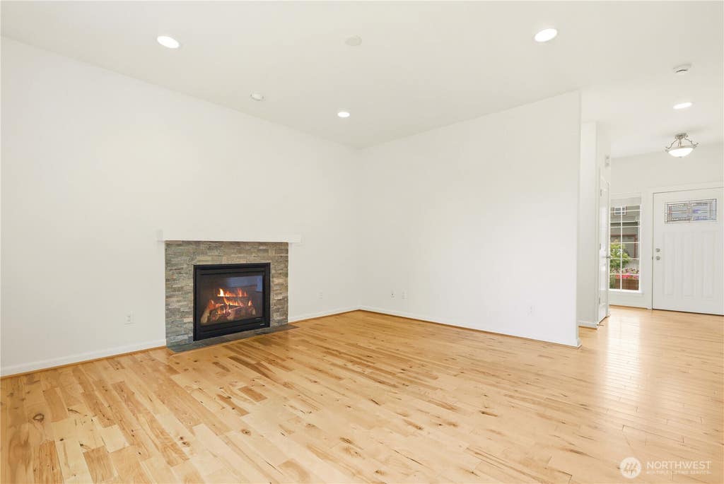 Photo of 3008 SW Berwick Drive, Oak Harbor, WA 98277 (MLS # 2554550)