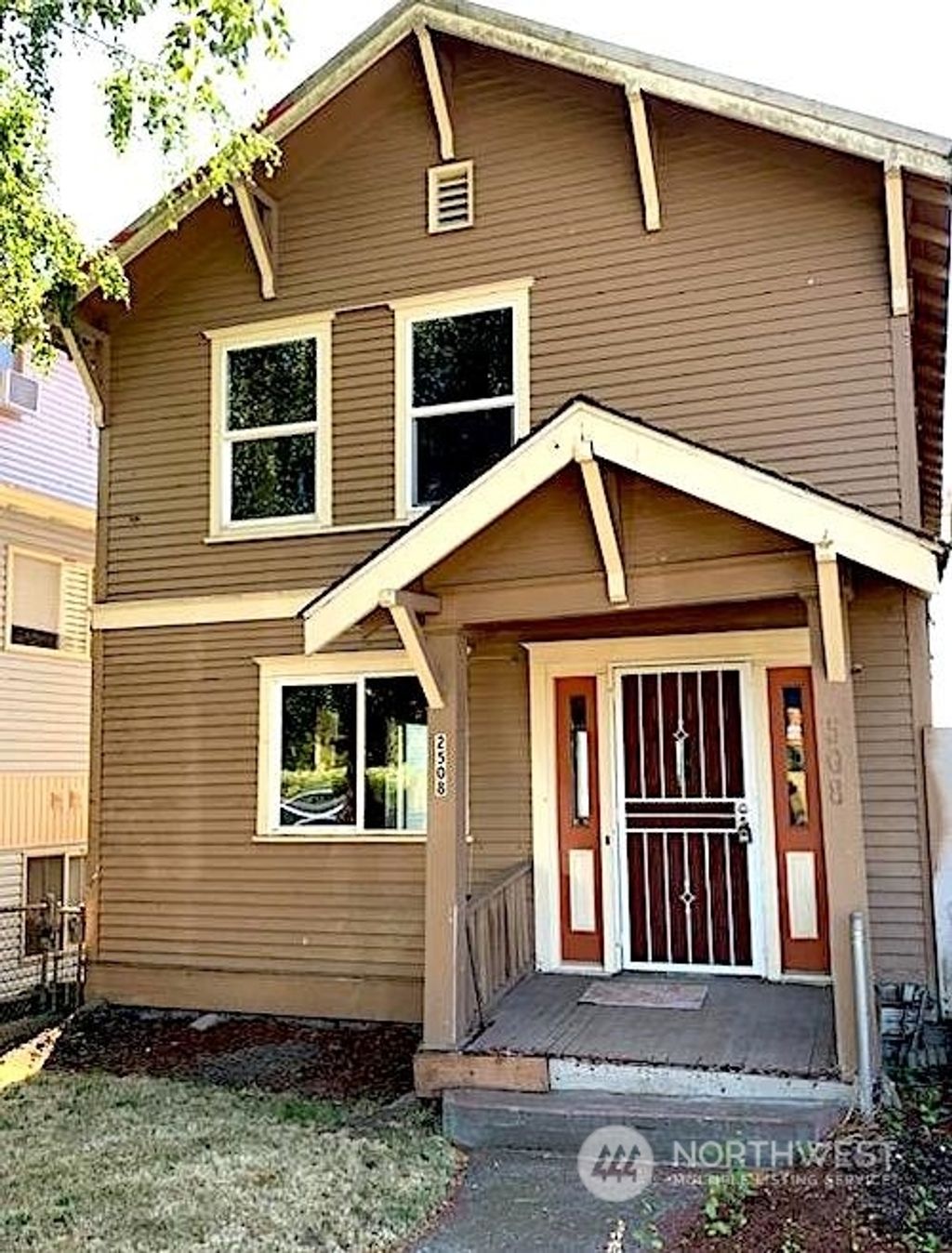Photo of 2508 Grand Avenue, Everett, WA 98201 (MLS # 2137961)