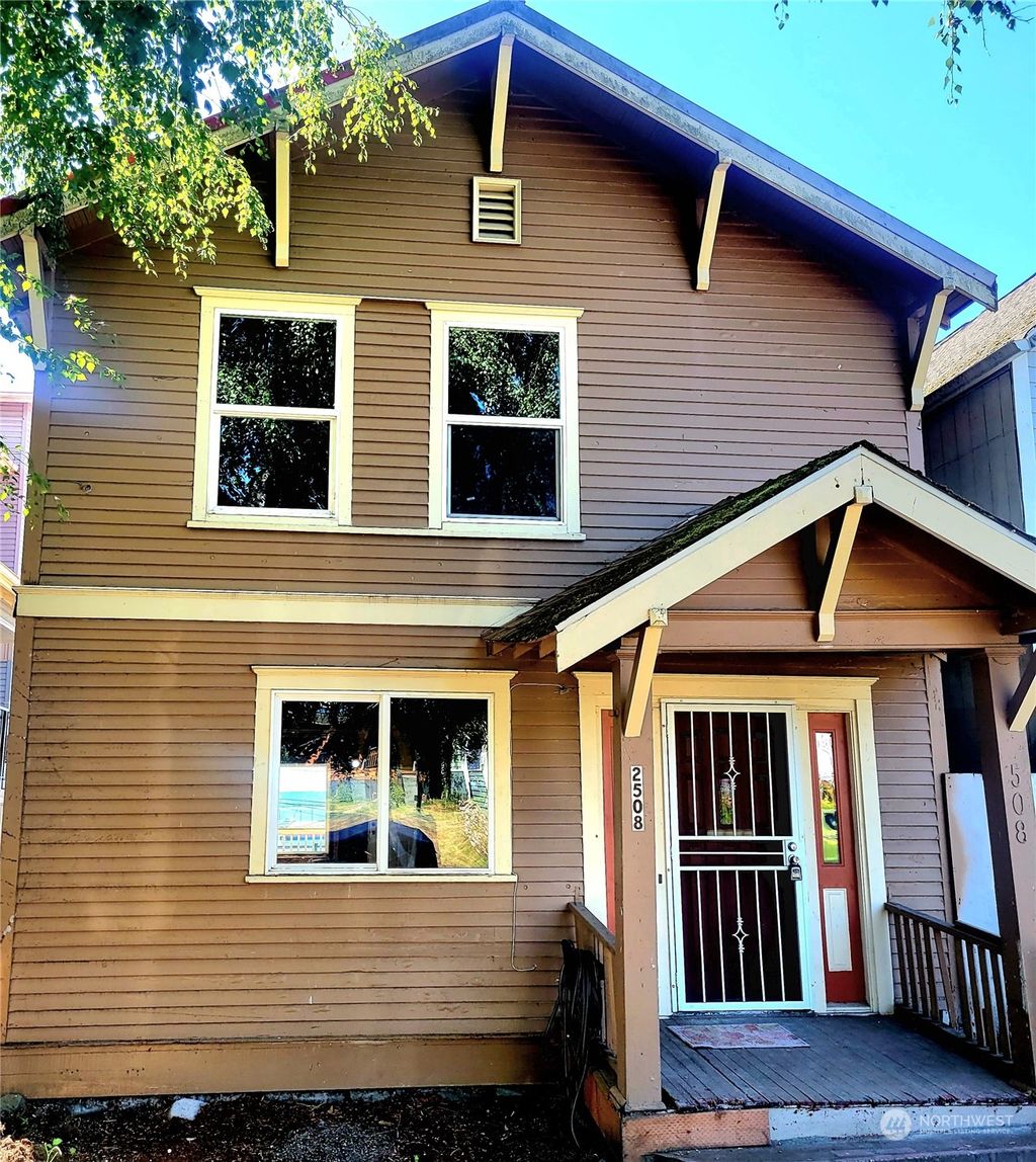 Photo of 2508 Grand Avenue, Everett, WA 98201 (MLS # 2137961)