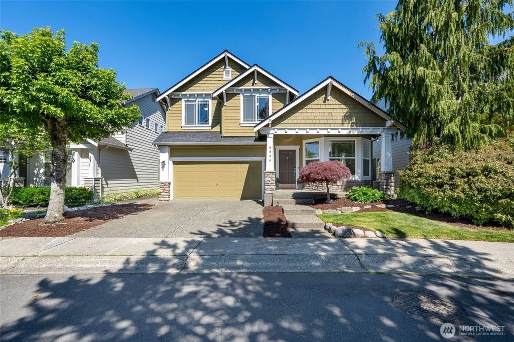 Photo of 4844 Bridgeport Place, Mukilteo, WA 98285 (MLS # 2382647)