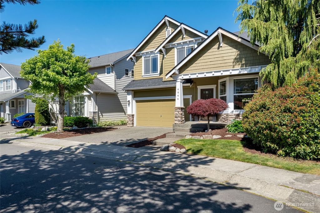 Photo of 4844 Bridgeport Place, Mukilteo, WA 98285 (MLS # 2382647)