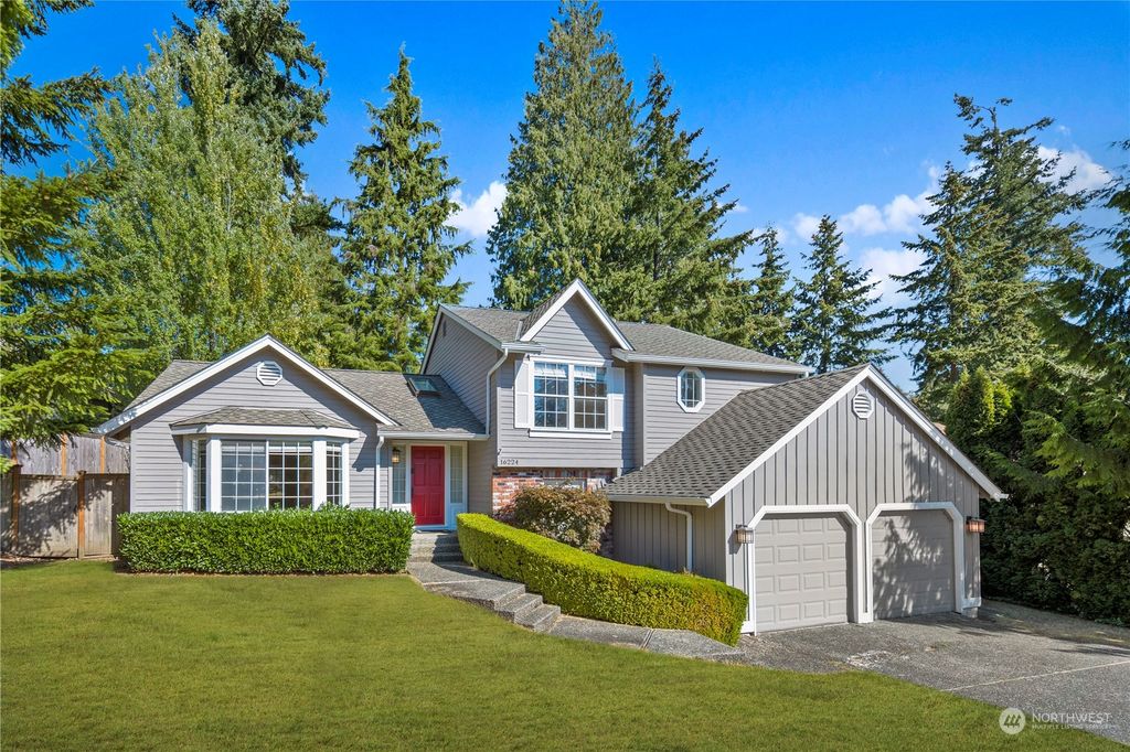 Photo of 16224 SE 48th Street, Bellevue, WA 98006 (MLS # 2015058)