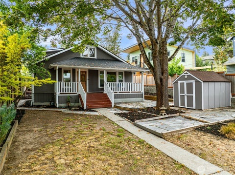 Photo of 2732 NE 54th Street, Seattle, WA 98105 (MLS # 2584723)