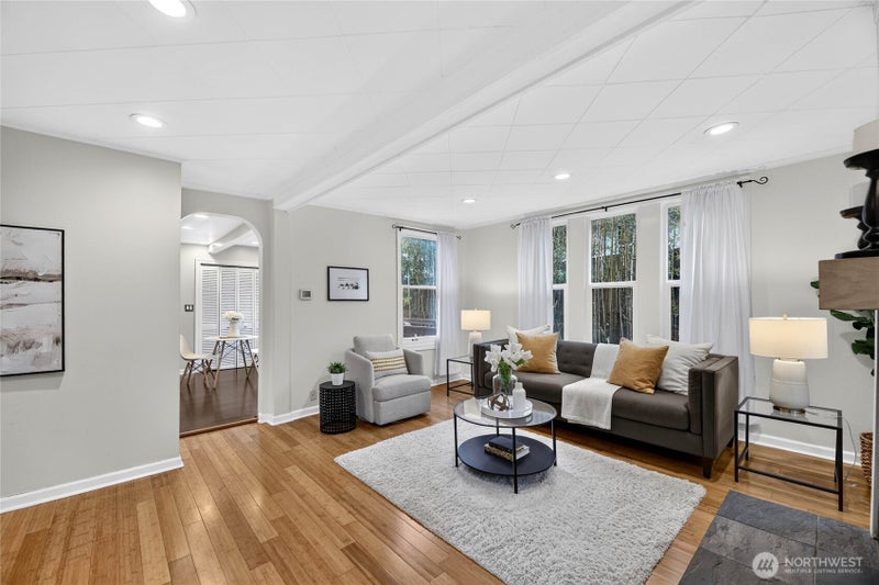 2732 NE 54th Street